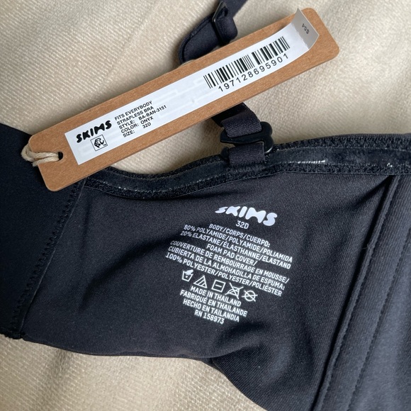 SKIMS Fits Everybody Strapless Bra 32D Onyx NWT - Picture 3 of 7